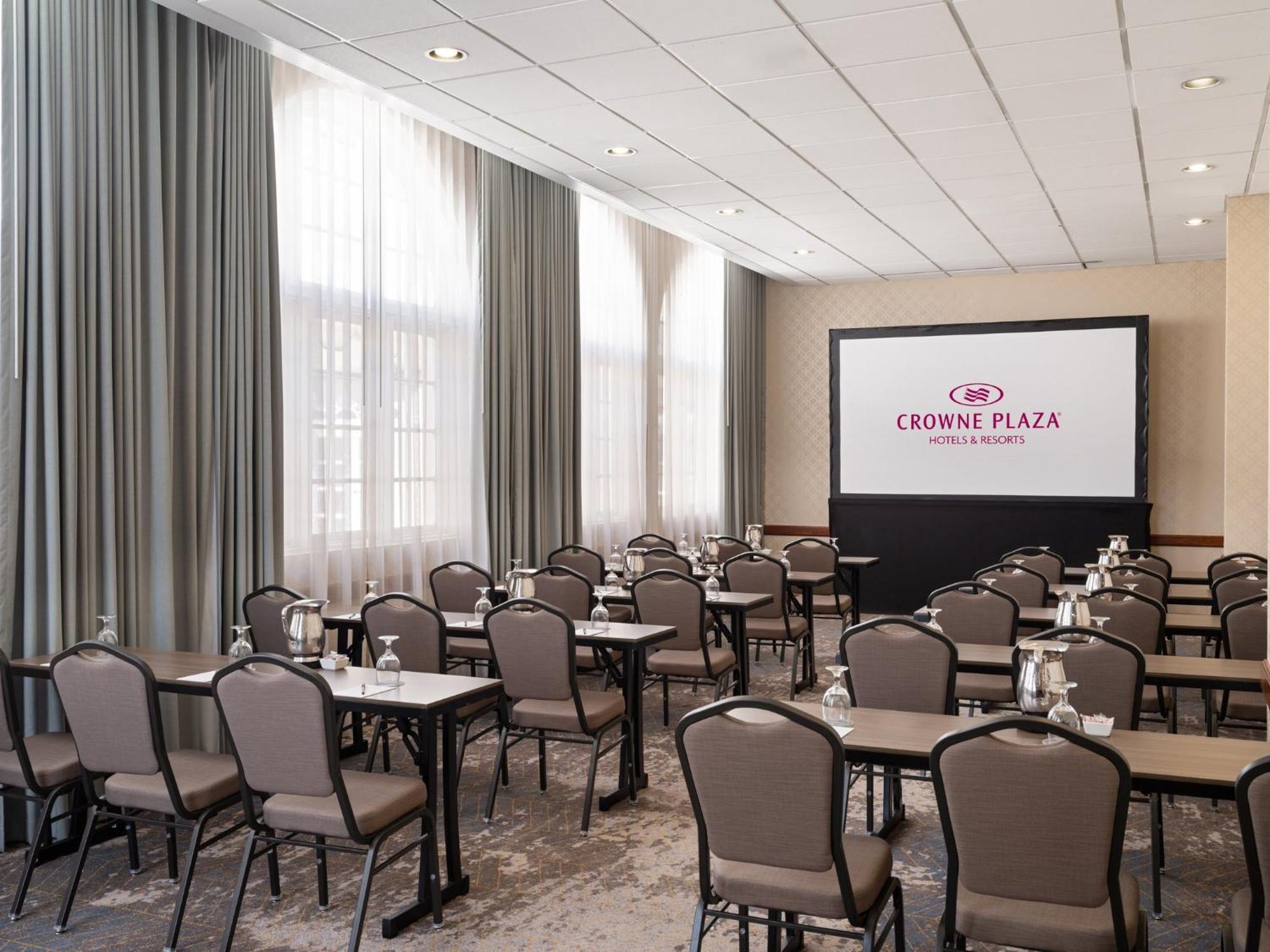 Crowne Plaza Phoenix - Chandler Golf Resort By Ihg Экстерьер фото